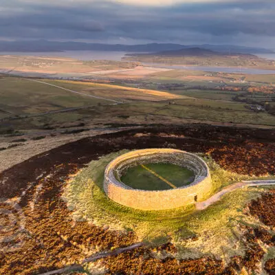 Equinox sunrise at an Grianan of Aileach in Burt