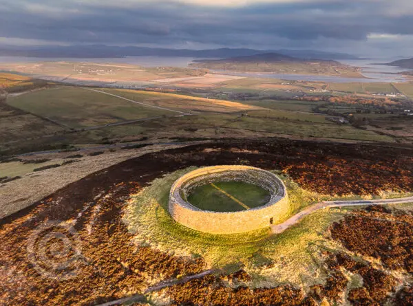 Equinox sunrise at an Grianan of Aileach in Burt